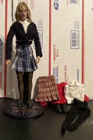 Sideshow Collectibles Buffy The Vampire Slayer Vampire Darla Red & Blue Outfits Cover