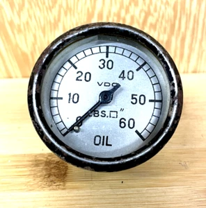 VINTAGE VDO DASHBOARD OIL PRESSURE GUAGE CAR COCKPIT 60lb per sq inch (190A) - Picture 1 of 4