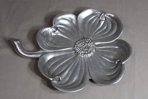 1 Aluminium Lotus blumenförmige Schüssel #383, signiert Bruce Cox - Bild 1 von 3