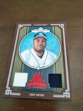 Tony Gwynn 2005 Diamond Kings Dual GU Materials /200 Framed Red Padres HOF