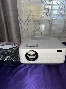 Portable Video Projector Home Entertainment Vankyo HD 430W White Leisure D30T - Picture 1 of 10