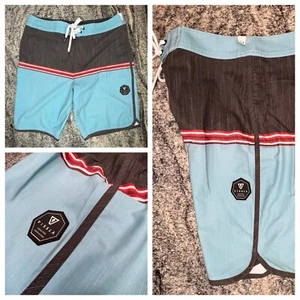 NEW VISSLA Dredges Board Shorts Men’s Size 31 Surf Swim Trunks Blue Gray STRETCH - Picture 1 of 9