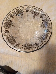 Lasecondemain Lace Centerpieces - Picture 1 of 4