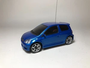KYOSHO Mini-z TOYOTA Vitz with MR-01 Chassis - Picture 1 of 23