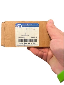 Genuine OEM Mopar U-Joint Kit 68456996AA - Bild 1 von 2