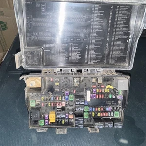 โ
๐2017 RAM 1500 INTEGRATED POWER CONTROL MODULE FUSE BOX TIPM 683223713AB OEM - Picture 1 of 7