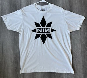 Rare Nine Inch Nails x Captain Marvel Collab 2009 Hero Trent Reznor Tshirt Large - Bild 1 von 7