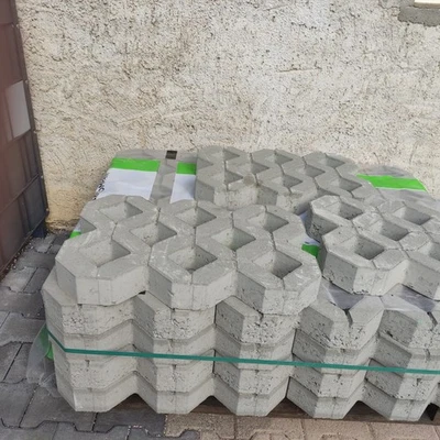 Rasengittersteine 60 x 40 - 27 Stück - Neu - Bild 1 von 4