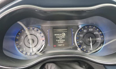 Cuadro medidor velocímetro 200 OE 2015-2015 135 k millas Chrysler Foto 1 de 4