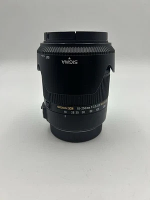 Sigma 18-250mm F3.5-6.3 DC Macro OS HSM - Image 1 of 4