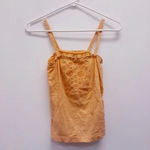 Old navy tank top Medium 8 peach nice decoration and ruffle spaghetti Sleeve - Picture 1 of 6