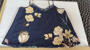 SHEIN 1XL Curve Tank - Picture 1 of 3
