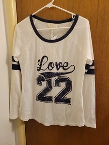 Juniors Large L No Comment Lightweight Top Love 22 Brand New Nwt - Picture 1 of 24