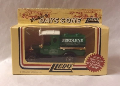 KKar LLedo - Days Gone - DG08010 - 1920 Model "T" Ford - Green- Zerolene - Image 1 of 3