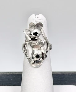 Vintage Ring Sterling Silver Tested Marked Sterling Flowers Sz 4.25 - Picture 1 of 10
