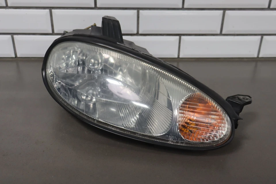Faro pasajero derecho Mazda Miata NB 1999-2000 *Reacondicionado* Foto 1 de 4