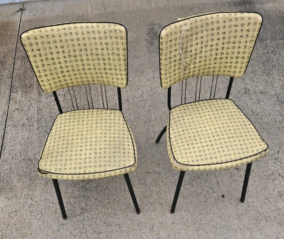 Howell Furniture Co MCM Hierro Forjado Vinilo Atómico Sillas Comedor Latón Foto 1 de 4