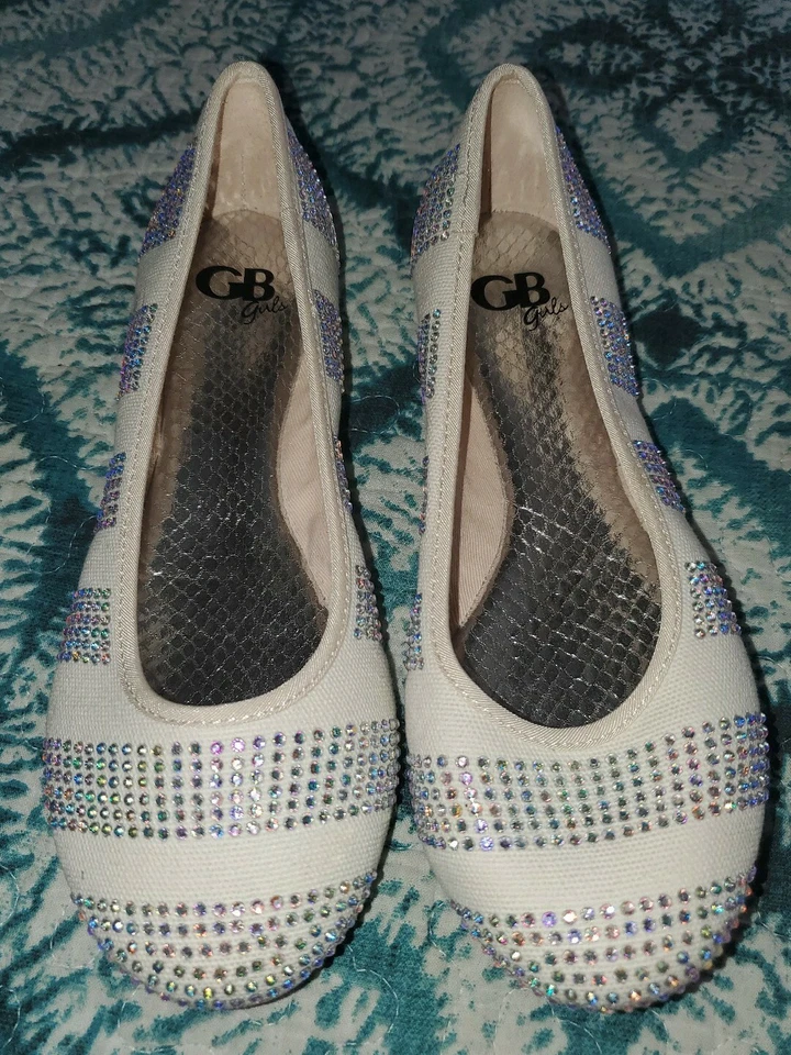 GB Niñas Ballet Blanco Plano Con Estrás Irradescente y Plantilla Plateada (U) Foto 1 de 4