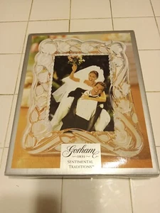 Nuova cornice per foto a un cuore Gorham Sentimental Traditions 5"" X 7""...si prega di leggere - Foto 1 di 3