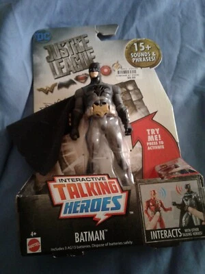 Boneco de ação DC Justice League filme falante Batman 6” Mattel 2017 funciona - Imagem 1 de 3