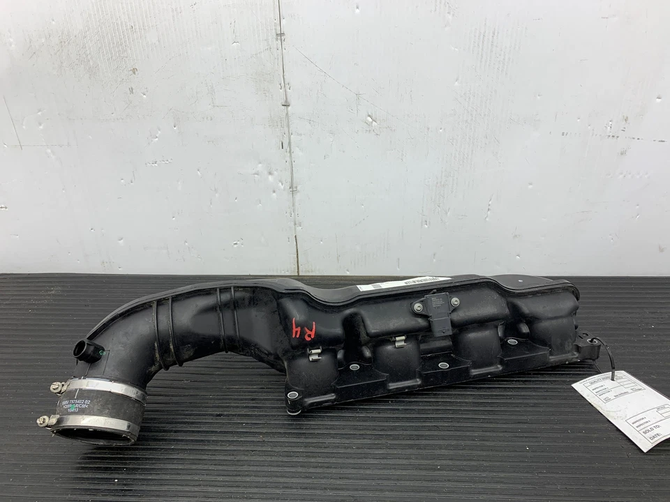 2012-2016 BMW M5 OEM RH 4.4L RIGHT INTAKE MANIFOLD *70K MILES* 11617843274 - Image 1 of 4