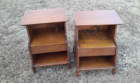 HERITAGE HENREDON Mid Century Modern MCM Walnut Nightstands or End Tables Cover