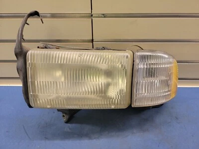 🔥94 - 02 Dodge Pickup farol esquerdo de seta com fabricante de equipamento original MOPAR - Imagem 1 de 4