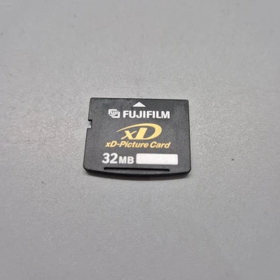 xD Picture Memory Card 32MB Fujifilm Type S - Image 1 of 2