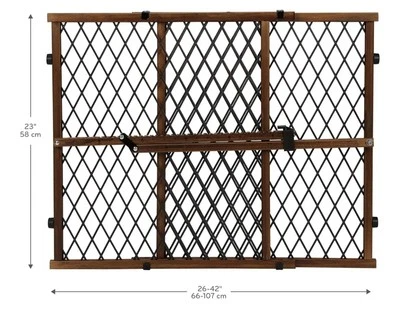 Evenflo Posición y Cerradura Puerta Bebé, Montada a Presión, Colección Granja Marrón Foto 1 de 4