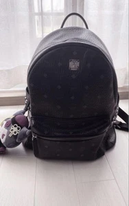 Zaino MCM grande in pelle nero usato danneggiato stile vintage - Foto 1 di 5