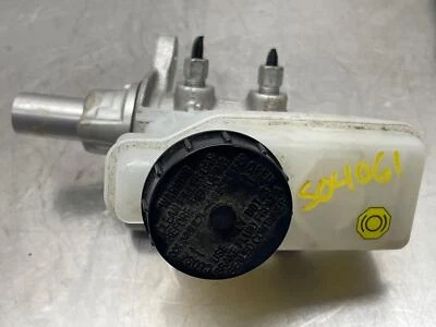 2016 INFINITI QX70 MASTER CYLINDER W/O ADAPTIVE CRUISE CONTROL OEM D6010JK01A - Image 1 of 4