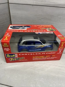Revell Pro Finish Chrysler PT Cruiser 1/25 Scale Model Kit 85-1356 skill 1 - Bild 1 von 9