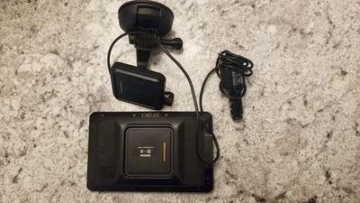 GARMIN EXCELLENT COND DEZL OTR800 8 INCH GPS NAVIGATOR SEMI TRUCK TOUCH SCREEN - Image 1 of 4