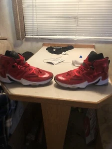 Size 11 - Nike LeBron 13 On Court 2015 - Picture 1 of 2