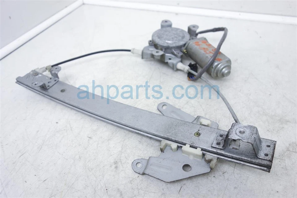 Nissan Altima 1994-1997 puerta trasera izquierda motor regulador ventana eléctrica Foto 1 de 4