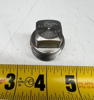 1" Square Head Plug Fitting 316 Stainless Steel Female NPT Threads Class 3000 - Image 1 of 2