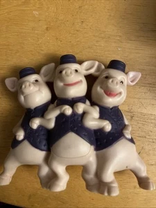 McDonald's Happy Meal Giocattolo 3 Porcellini Shrek 3 Forever After (senza suono) - Foto 1 di 3