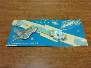 Reloj Navegador Espacial Vintage Años 50 Brújula y Pin Set Japón Sin Usar Nuevo - Imagen 1 de 6