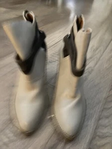 Chinese Laundry Zipit Women's Grey Ankle Boots US 9.5  2" Block Heel Preowned - Picture 1 of 8