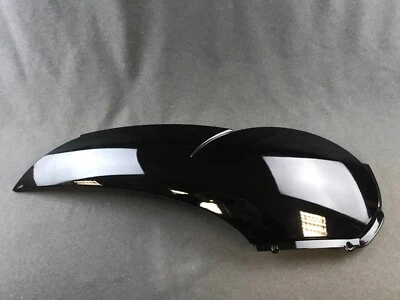 Carenado trasero APRILIA Scarabeo 400-492-500 Light 2006-08 diestro, negro NUEVO AP8184228 Foto 1 de 4