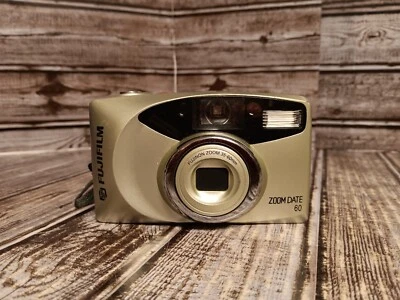 FUJIFILM Zoom Date 60 35mm Film Point  Shoot Auto Focus Camera Y2k Retro VINTAGE - Image 1 of 4