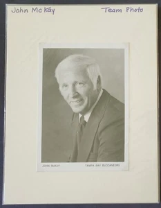 Head Coach John McKay Tampa Bay Buccaneers Original 8x10 NFL Team Photo - Picture 1 of 5