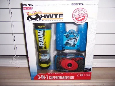 Kit de binoculares sobrealimentados 3 en 1 Hot Wheels Test Facility flash para cámara Foto 1 de 4