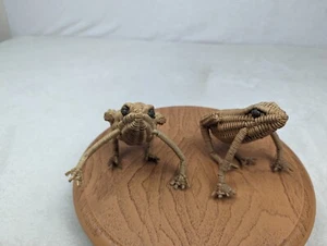 Wicker Frog Pair  Woven Home Decor Creatures . Poseable. Cabin Rustic  - Picture 1 of 13