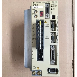 one used Yaskawa SGDS-04A72A Servo Driver Fast Ship #YP1 - Picture 1 of 3