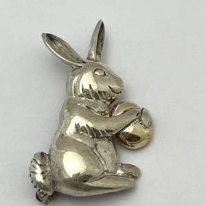 STERLING SILBER 925 HASE HASE & 14KT OSTEREI ANHÄNGER BROSCHE - Bild 1 von 5