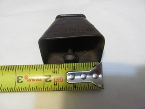 Campana de vaca pequeña vintage "RING FOR OMAHA". - Imagen 1 de 2