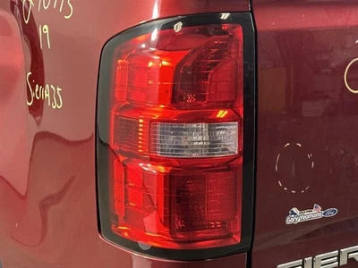 Driver Tail Light Classic Style Pickup Fits 16-19 SIERRA 1500 PICKUP 2705213 - Image 1 of 4