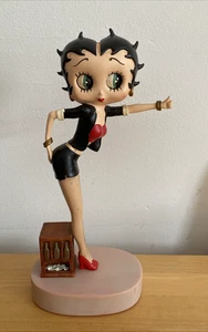 Betty Boop Rare Collectible Figurine Thumbs Up Black Mini Skirt And Jacket - Picture 1 of 5