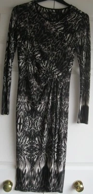 L/S Printed Dress with slight feature front, Star by JulienMacDonald, size 8 - Image 1 of 4